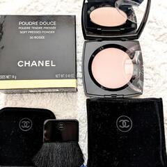 新品未使用　CHANEL　プードゥル ドゥース　プレストパウダー　定価７７００円の画像