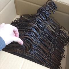 ブラウン系針金ハンガー約70本