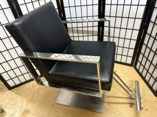 スタイリングチェア　オフィスチェア　バーバーチェア　美容室　理容室　椅子