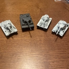 戦車　ガチャガチャの画像