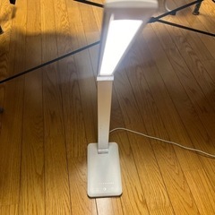 LEDスタンド照明器具