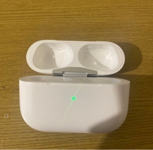 【お取引決定】【純正品】AirPodsPro 第2世代 Lightning充電ケース