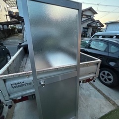 アルミ　片開きドア　蝶番付き　ドアノブ付き