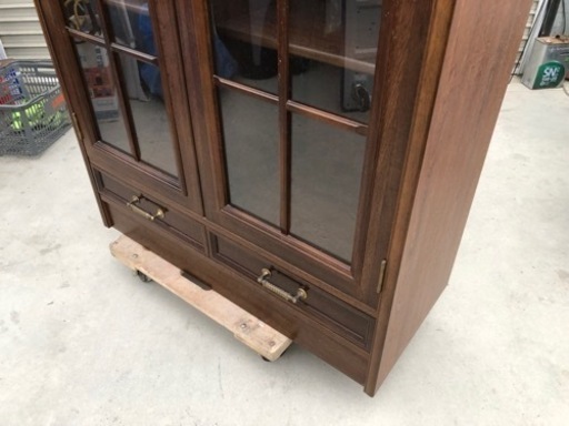 ガラス書棚  ヴィンテージ家具 90cm×42cm×高さ195cm ガラス書棚 ヴィンテージ家具 90cm×42cm×高さ195cm