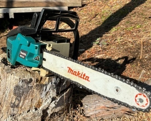 マキタ エンジン式チェーンソー
