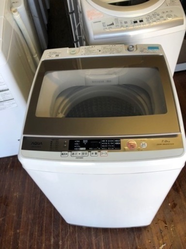 福岡市内配送設置無料　AQUA アクア AQW-GV700E(W) [全自動洗濯機 ガラストップシリーズ 7kg ホワイト]