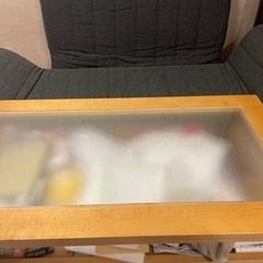 テーブル