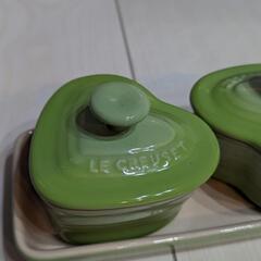 美品　ル・クルーゼ　プチ・ラムカン・ダムール・セット　蓋付き 耐熱 容器の画像