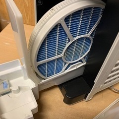 ⭐️SHARP 加湿空気清浄機⭐️ ⭐️KC-B40-W⭐️の画像