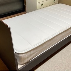 シングルベッド