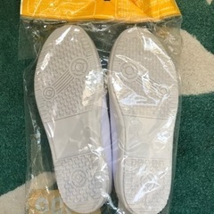 【新品未使用】イオン 上履き 18.5cm 白の画像