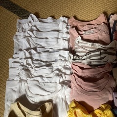 双子　女の子110 まとめ売り　36点セット＋おまけでアウター　子供用品 の画像