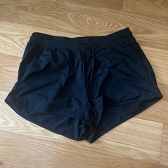 ユニクロ　ショートパンツスポーツ用