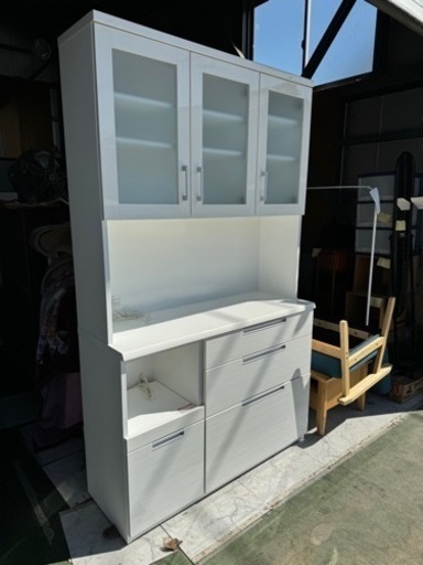 お取引き中です！家具 収納家具 食器棚、キッチン収納　ニトリ　中古