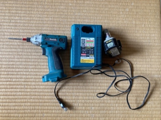 マキタ　インパクトドライバー　6990D