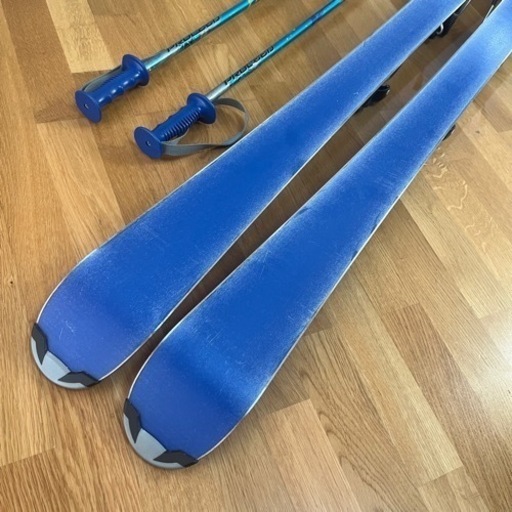 スキー板、ストック、ブーツセット