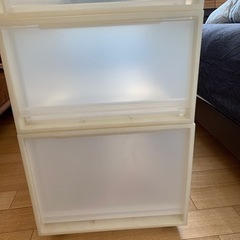 キャスター付き衣装ケース　４段　