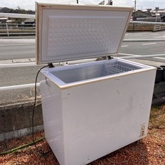 冷凍庫 ストッカー 205L   