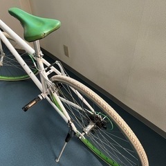 SPEAR (スペア) 700C シマノ7速 430mm WHITE クロスバイクの画像