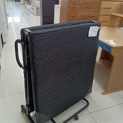 ★ジモティ割あり★  ベッド ブラック H46×D86×W200 クリーニング済み HJ2489の画像