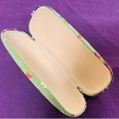 財布 メガネケースの画像