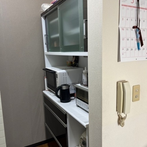 決まりました食器棚、キッチン収納