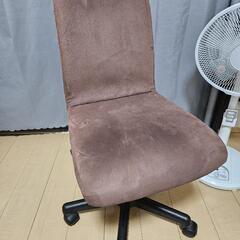 テーブル,ロッカー,椅子。の画像