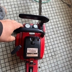 エンジンチェーンソーの画像