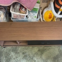 【リサイクルサービス八光】幅108㎝　ダークブラウン　扉・キャスター付きテレビボード　40型まで対応の画像