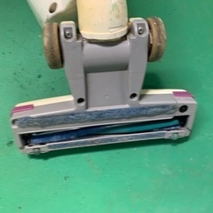 TOSHIBA 東芝 サイクロン スティッククリーナー 掃除機 の画像