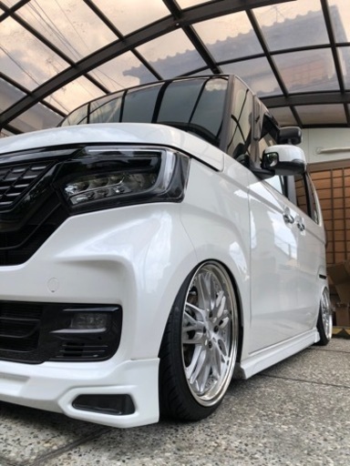 レオンハルト　ビューゲル