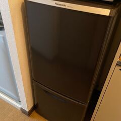 冷蔵庫差し上げます。