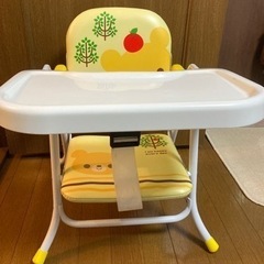 ベビーチェア　椅子　テーブル付きの画像