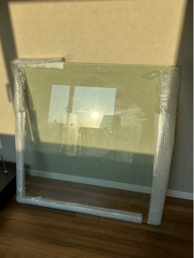 Armonia ガラステーブル　アルモニア