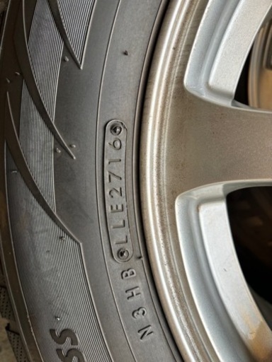 TOYO TIRES トランパス スタッドレスタイヤ 215/65R16取引中