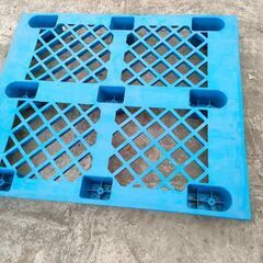 0円プラパレット★破損有 プラスチックパレット
