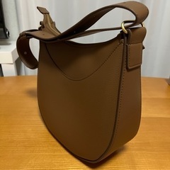 ユニクロ タッチワンハンドルバッグ(中古品)の画像