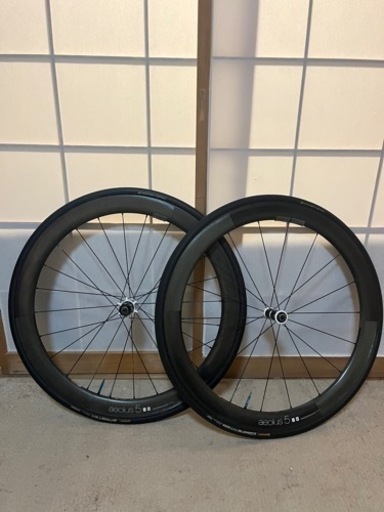 ボントレガー アイオロス5 カーボンホイール