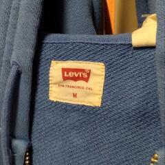 LEVI'Sパーカーの画像