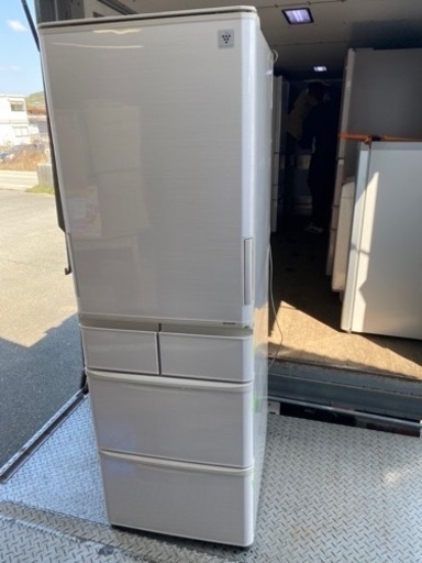 北九州市内配送無料　保証付き　シャープ SHARP SJ-PW42A-C [プラズマクラスター冷蔵庫 （424L・どっちもドア） 5ド