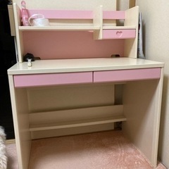 娘が大事に使っていた学習机🌼