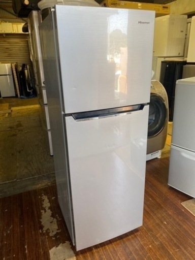 北九州市内配送無料　保証付き　HR-B2301 冷蔵庫 シルバー [2ドア /右開きタイプ /227L]
