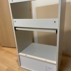 食器棚　カップボードの画像