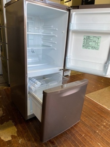 北九州市内配送無料　保証付き　パナソニック 2ドア冷蔵庫 （138L） NR-B148W-T マホガニーブラウン