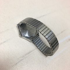 腕時計　動きませんの画像