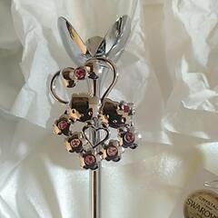 28日夕方まで　ハローキティ　シャンパンフルートグラス　Hello Kitty & Dear Daniel Swarovski Crystalの画像