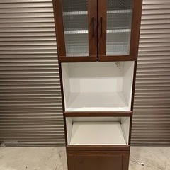 ★中古格安食器棚！ アンティークぽいガラスやアイアン取っ手が素敵な 食器棚の画像