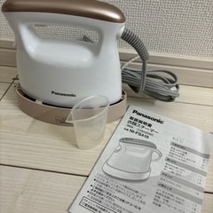 アイロン　衣類スチーマー