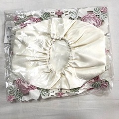 新品】ミトン,エプロン,ティッシュカバーのセットの画像