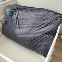 家族全員で使える特大ビーズソファ　ヨギボーダブルの画像